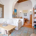 Seablue Houlakia (Mykonos)
