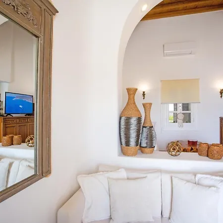 Seablue Houlakia (Mykonos)