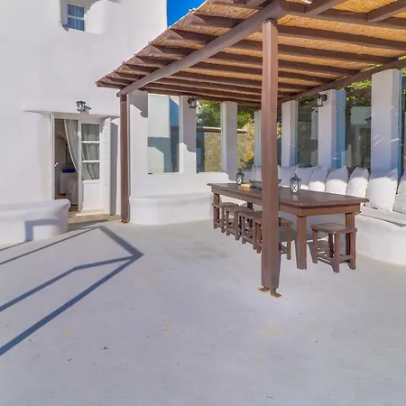 Villa Seablue Houlakia (Mykonos)