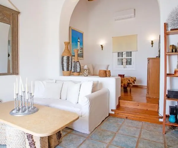 Seablue Houlakia (Mykonos)